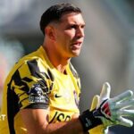 Emi Martinez injury mars first Chelsea clean sheet in nine months