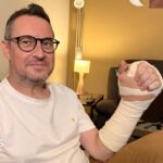 Harrogate man praises surgeons for reattaching severed thumb