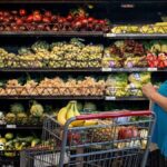 US inflation rises more than expected ahead of midterm elections