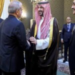 Mecca pact countries in Iran in bid to stop war restarting