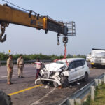 Four killed as car rams truck on Purvanchal e-way in Sultanpur