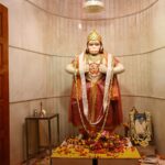 Idol care takes precedence as Hanuman Setu temple bars flower garlands