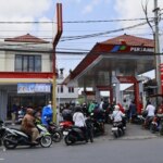 Indonesia cuts gas to Singapore amid Borneo, Sumatra wildfire haze