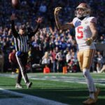 Brock Purdy leads 2 late scoring drives to deliver a 32-29 win for the 49ers over the Seahawks
