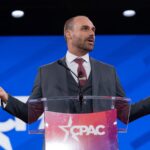Judge issues arrest warrant for Eduardo Bolsonaro, brother of presidential candidate