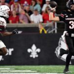 Isaac Brown brings Louisville back from the brink as Cardinals pummel Florida State 44-20